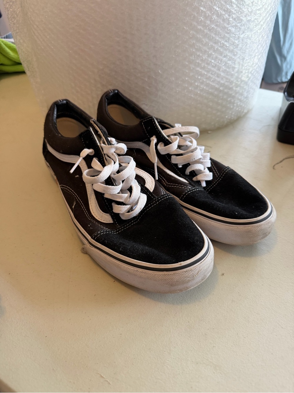 Vans Classic 10.5 Black Low-Top Sneakers with White Stripe